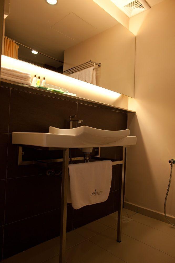 באטו פאהאט Pine Tree Hotel מראה חיצוני תמונה