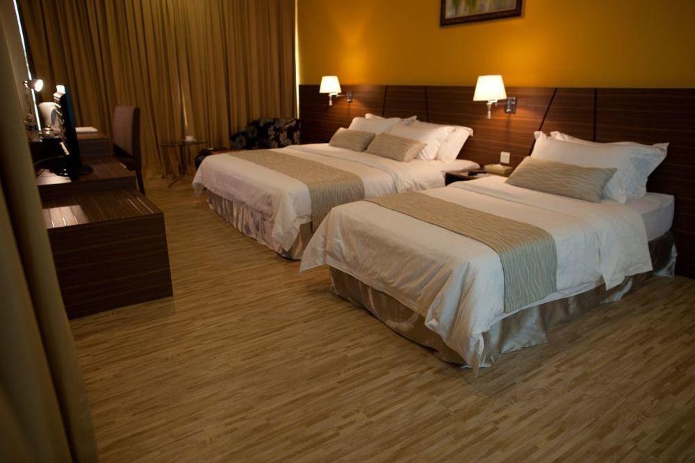 באטו פאהאט Pine Tree Hotel מראה חיצוני תמונה
