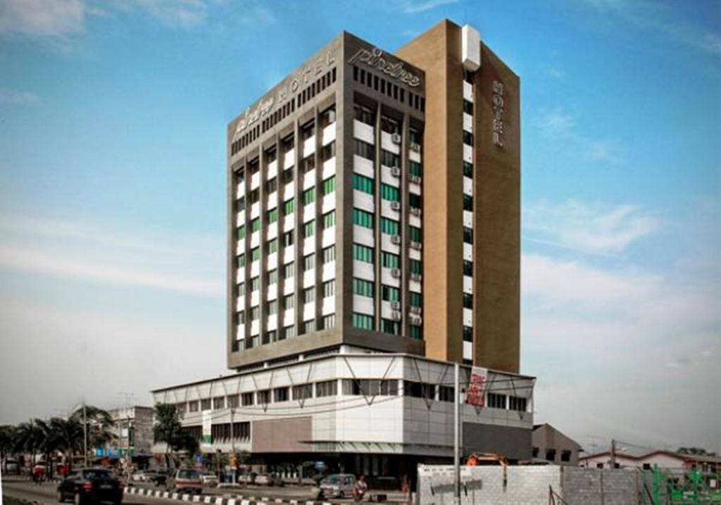 באטו פאהאט Pine Tree Hotel מראה חיצוני תמונה